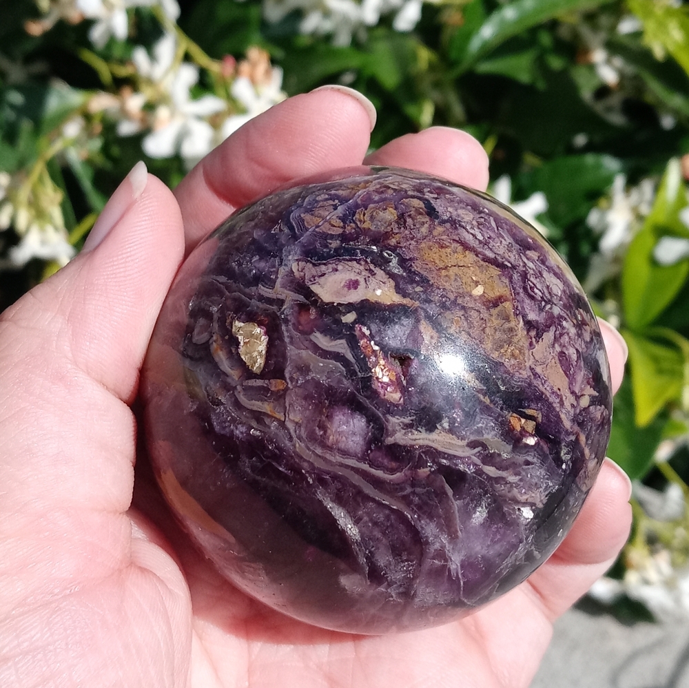 Amethyst sphere